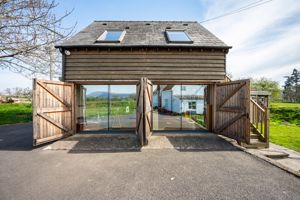 Annexe- click for photo gallery